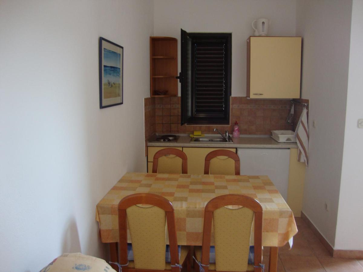 Apartmani Lavanda Pag Town Kamer foto