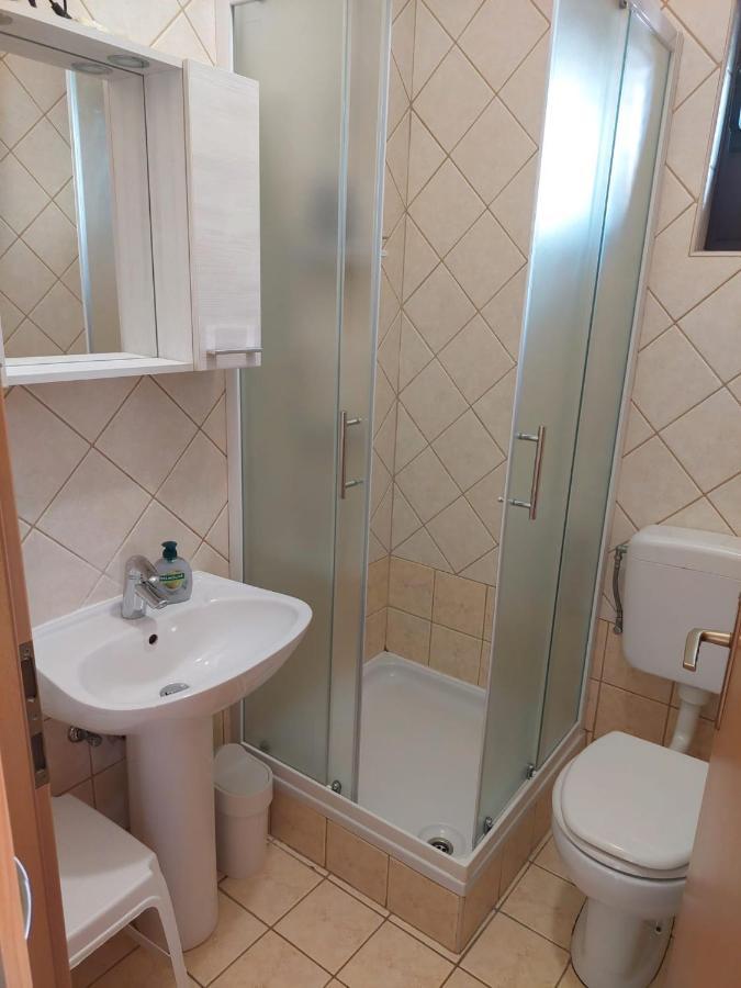 Apartmani Lavanda Pag Town Buitenkant foto
